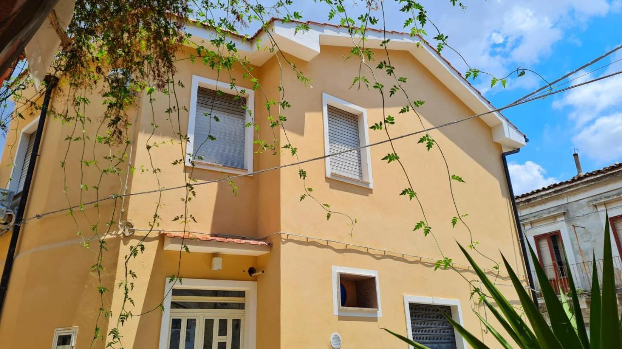 Casa Vacanze La Melagrana Modica Extérieur photo